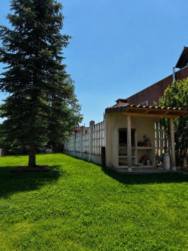 La Casa de los Fresnos in Arenas De Iguna