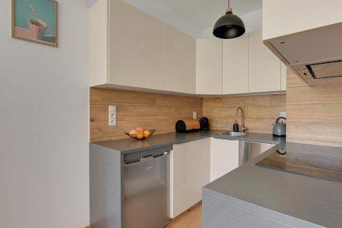 Nadmorski Dwór z tarasem by Grand Apartments - image 4