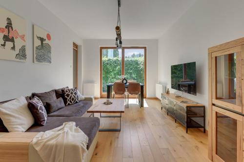 Nadmorski Dwór z tarasem by Grand Apartments