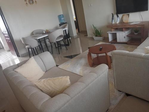Shanvin Homes - 2 bedroom Apartment near Rupa Mall, Noble Hotel,Poa PLace & Key Hospitals in Eldoret