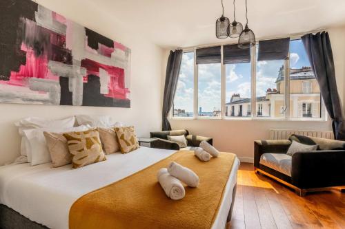 Huge and bright 4BD for 10 guests Sacre-Coeur - image 12