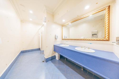 Shared room, mixed dormitory, 10 guests