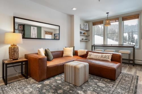 Base Village Ski In-Out Luxury Condo #2507 Hot Tub & Great View - FREE Activities & Equipment Rentals Daily - image 19