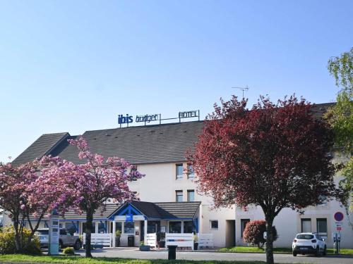 Hotel ibis Budget Laval – khách sạn tại Laval