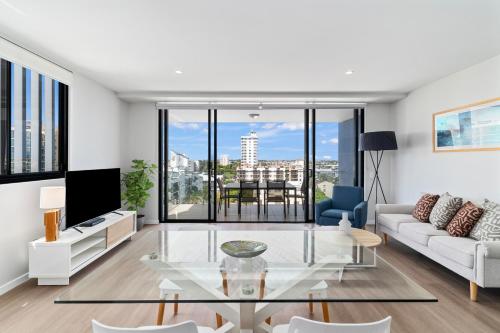 Direct Collective - Sea Breeze Mooloolaba - Sunshine Coast