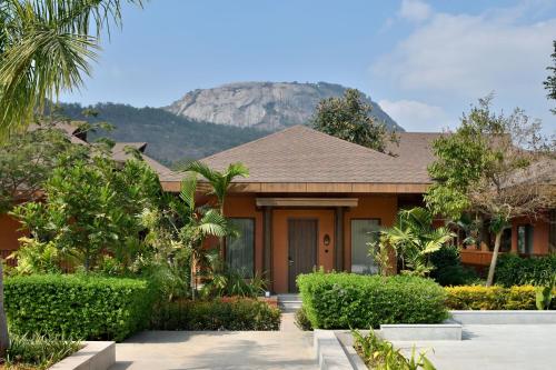 Guestroom, Mulberry Shades Bengaluru Nandi Hills, a Tribute Portfolio Resort in Devanahalli