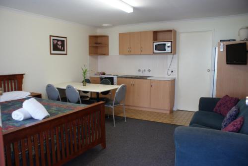 Warrnambool Motel and Holiday Park