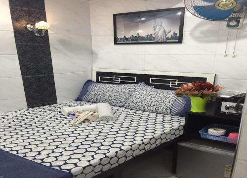Standard Double Room image 2