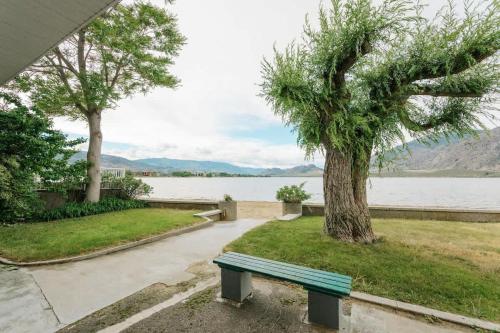 Suite 15 Green Gables Resort Lake View Retreat in Osoyoos (BC)
