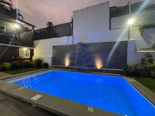 Casa Completa con Piscina y Fácil acceso a la autopista del SOL (Casa Completa con Piscina y Facil acceso a la autopista del SOL) in Chipitlan