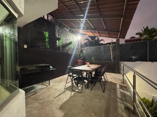 Casa Completa con Piscina y Fácil acceso a la autopista del SOL (Casa Completa con Piscina y Facil acceso a la autopista del SOL) in Chipitlan