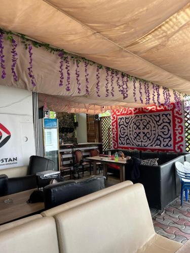 Nomadstan CAPSULE Hostel, Karakoł