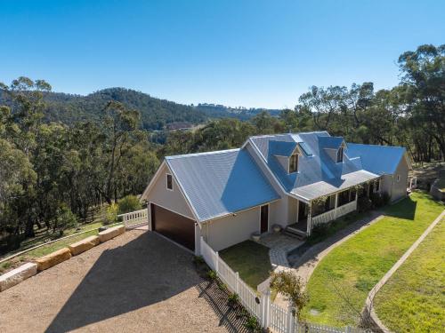 SnowGums - Peaceful Retreat - 4Bed 3Bath &Firepit in Canobolas