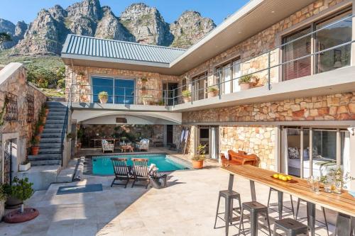 Tuscany in Camps Bay - One Bedroom - image 2