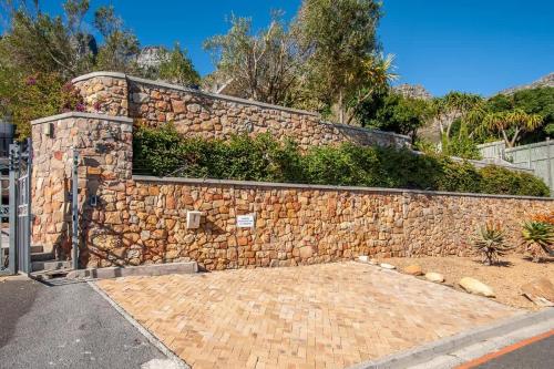 Tuscany in Camps Bay - One Bedroom - image 5
