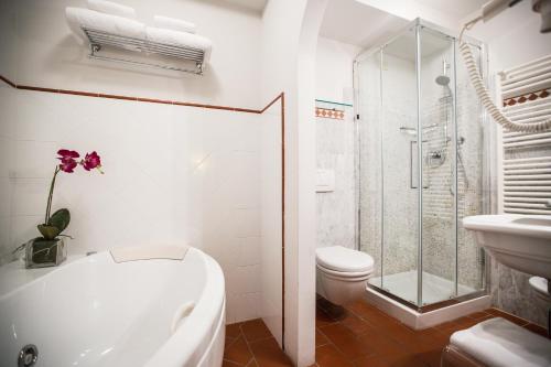 Hotel Burchianti - image 9