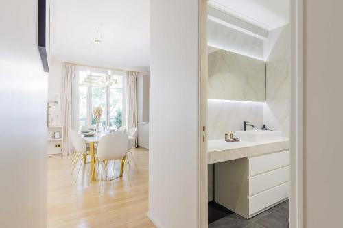 Facilities, Chic apartment - 2BR 4P - Trocadero in Tour Eiffel