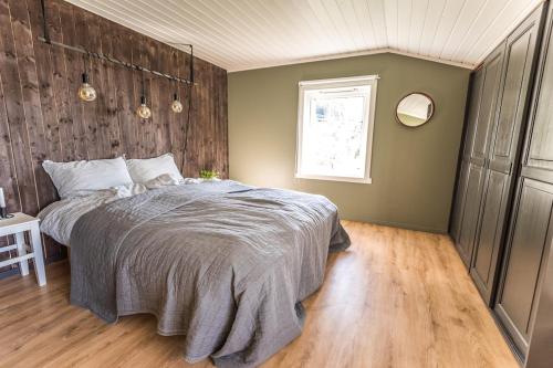 Perla in Lofoten - big and cosy Lofoten house close to the sea in Barstrand