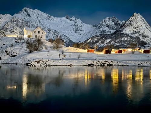 Perla in Lofoten - big and cosy Lofoten house close to the sea in Barstrand