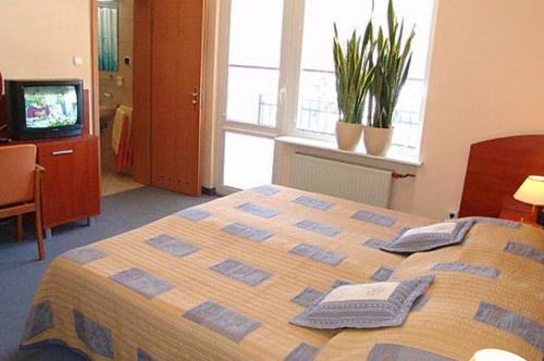 Double Room image 4