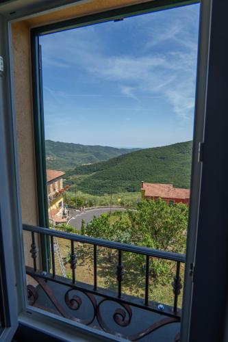 Agriturismo Tenuta della Prea - la Soffitta in Lucinasco