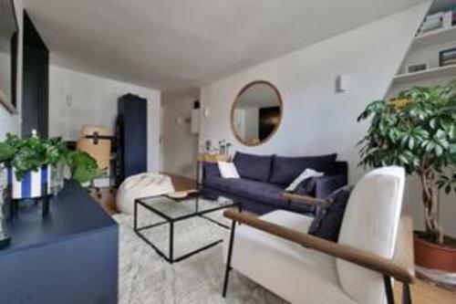 Bright and cozy love nest in Paris 2nd - image 11