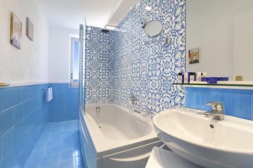 Boutique Hotel Regina - image 2
