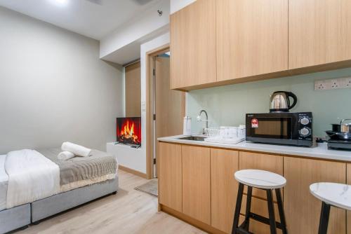 The Colony & Luxe Serviced Residence KLCC View and near Quill City Mall in Little India