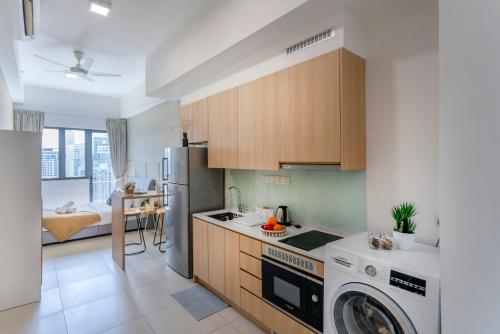 The Colony & Luxe Serviced Residence KLCC View and near Quill City Mall in Little India