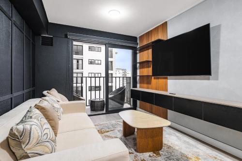Luxury apartment near Larcomar with pool and jacuzzi