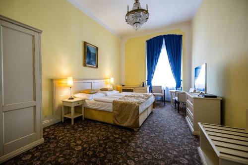 room detail thumbnail 0