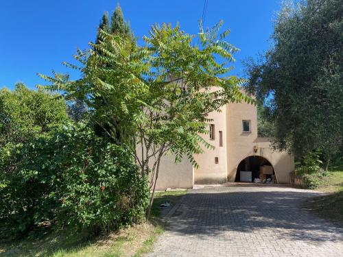 Appart 6 personnes au vert, Côte d'Azur