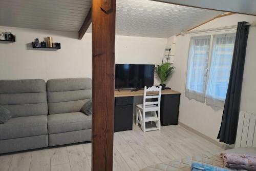 Chalet avec terrasse piscine et parking à Audenge - Location, gîte - Audenge