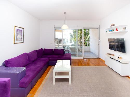 Modern Apartment 200 m from the Beach
