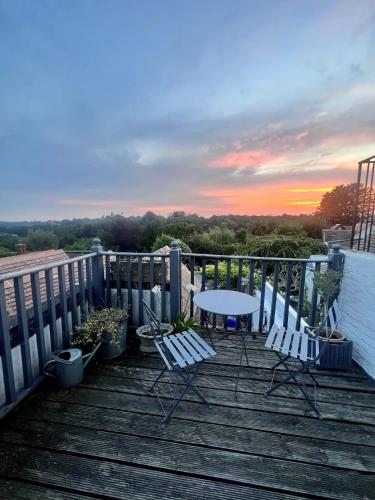 3 bedroom cottage with garden in Arundel in Arundel