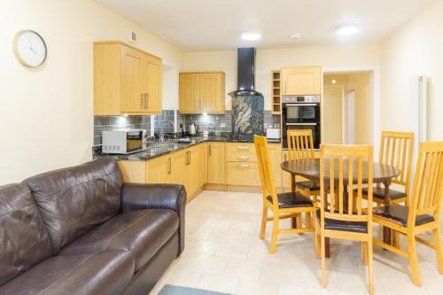 Homely 3 Bedroom in the Heart of Central Edinburgh, Edinburgh