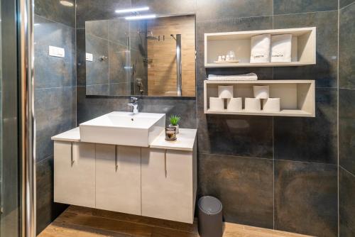 CURICTA Design Apartments - image 2