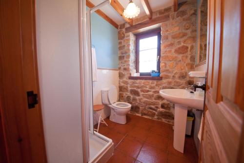 La Cabaña de Bienvenida Bustralanes (La Cabana de Bienvenida Bustralanes) in Villacarriedo
