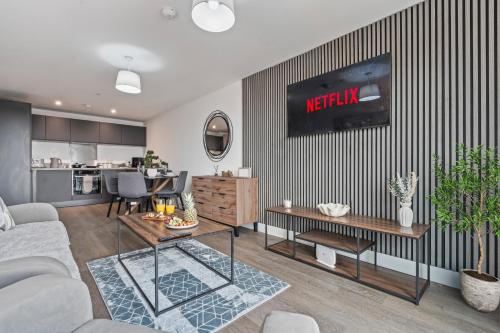 Facilities, Stylish 2BR LIVERPOOL APARTMENT in Other