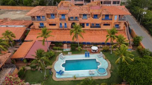 Swimming pool, Hotel Costa Linda Beach in Margarita Island