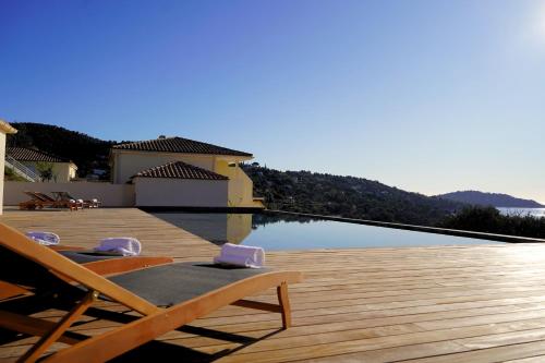 Piscina, Hotel-Club du Domaine d'Aiguebelle, USSIM Vacances in Le Lavandou