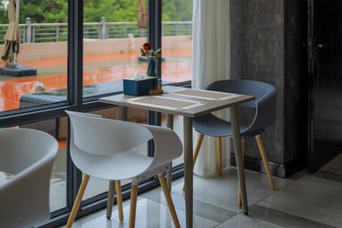 Harmony Hotel - image 12