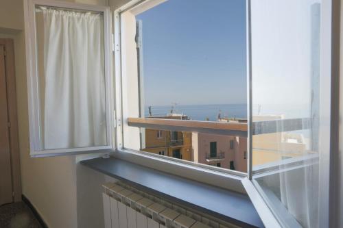 [Genova Nervi] - In Discesa sul Mare - Pannesi