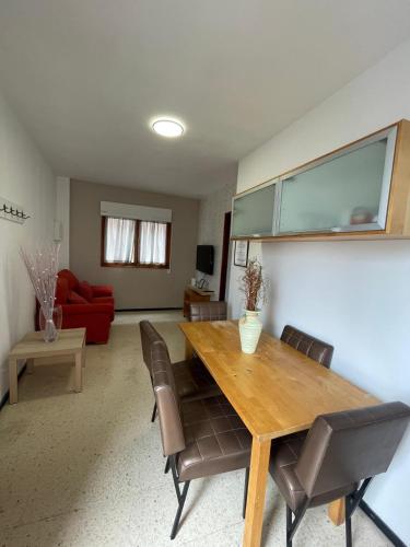 Piso familiar de 4 habitaciones para alquiler temporal