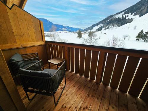 Penthouse Studio II mit Balkon und Ausblick in Vorfusch