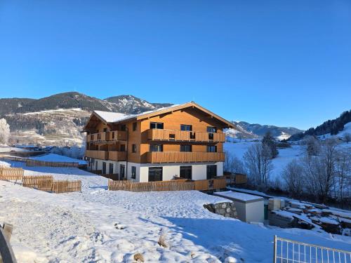 Penthouse Studio II mit Balkon und Ausblick in Vorfusch