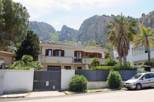 Luxury Villa Alba Mondello in Addaura