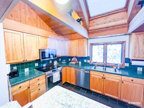 River Ridge Retreat - image 4