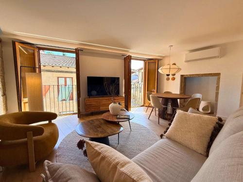 . YourHouse O Canelar