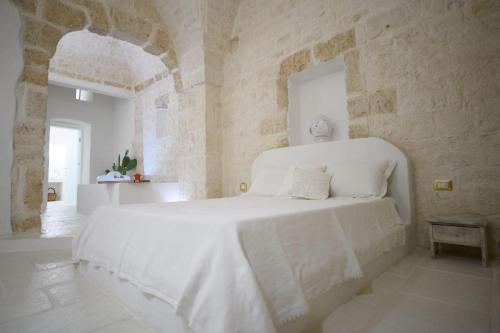 Pietra Bianca Suite